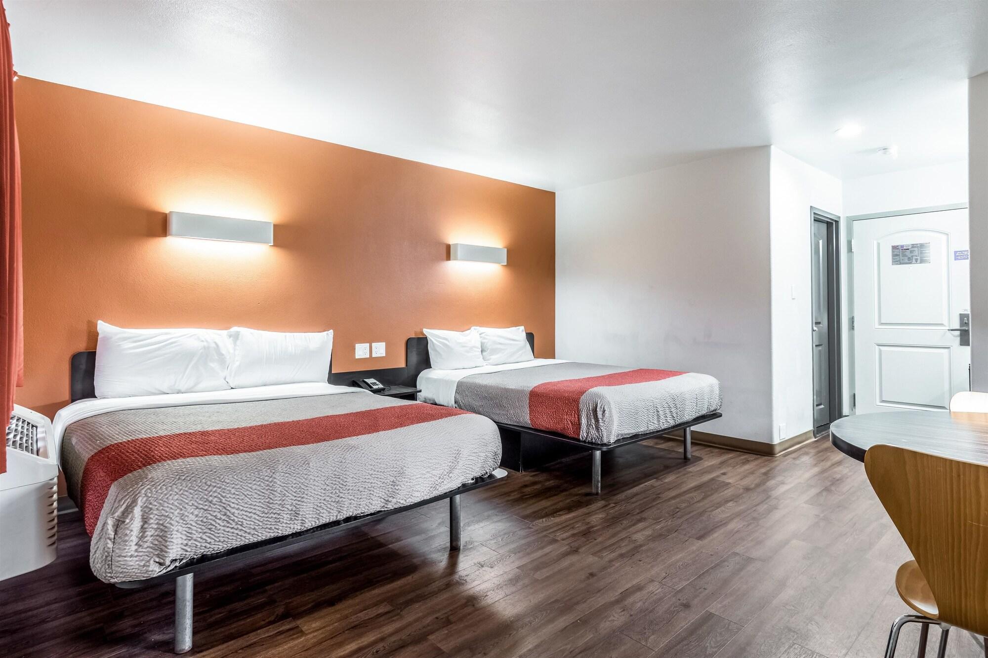 Pacific Inn Оушънсайд Екстериор снимка