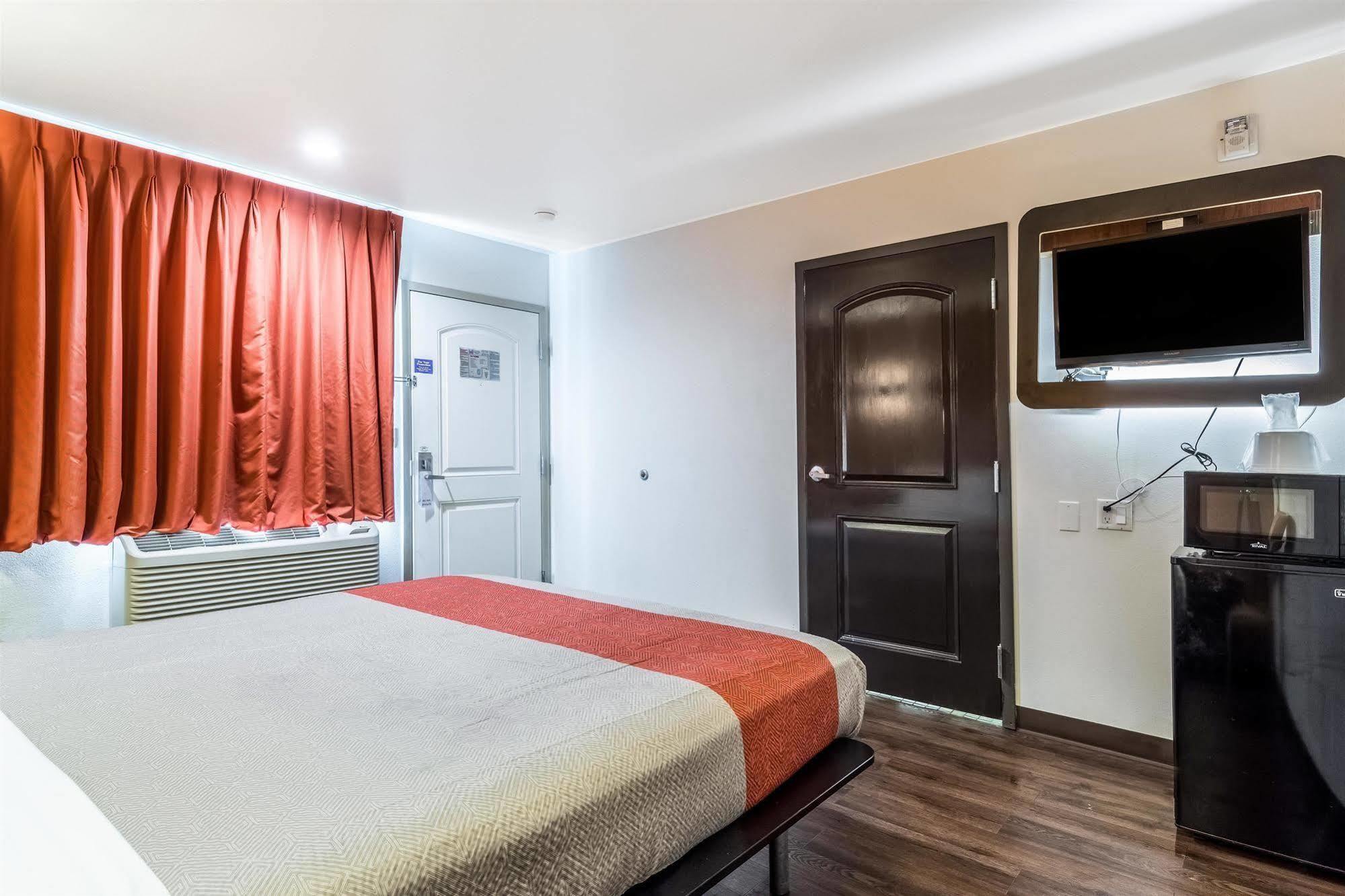 Pacific Inn Оушънсайд Екстериор снимка