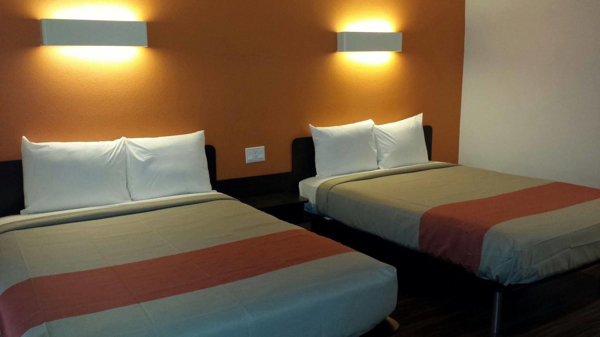 Pacific Inn Оушънсайд Екстериор снимка