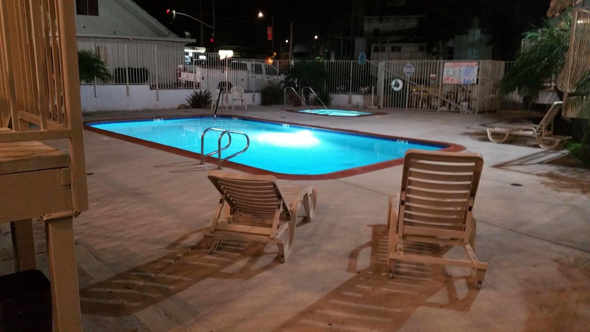 Pacific Inn Оушънсайд Екстериор снимка