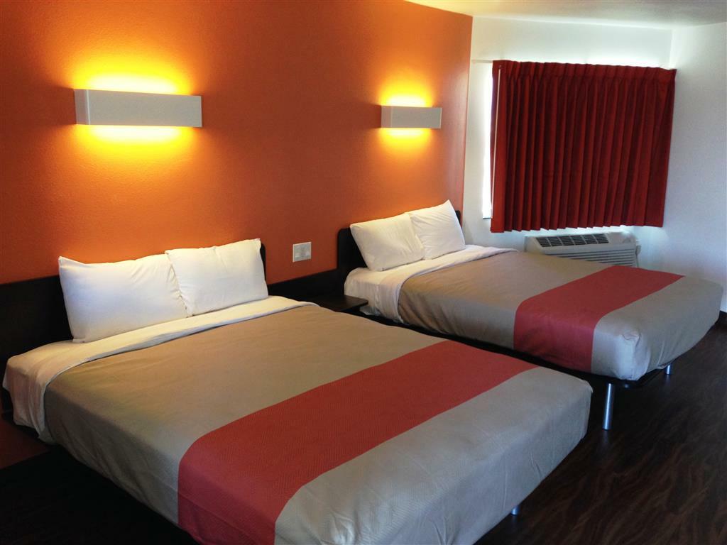Pacific Inn Оушънсайд Стая снимка